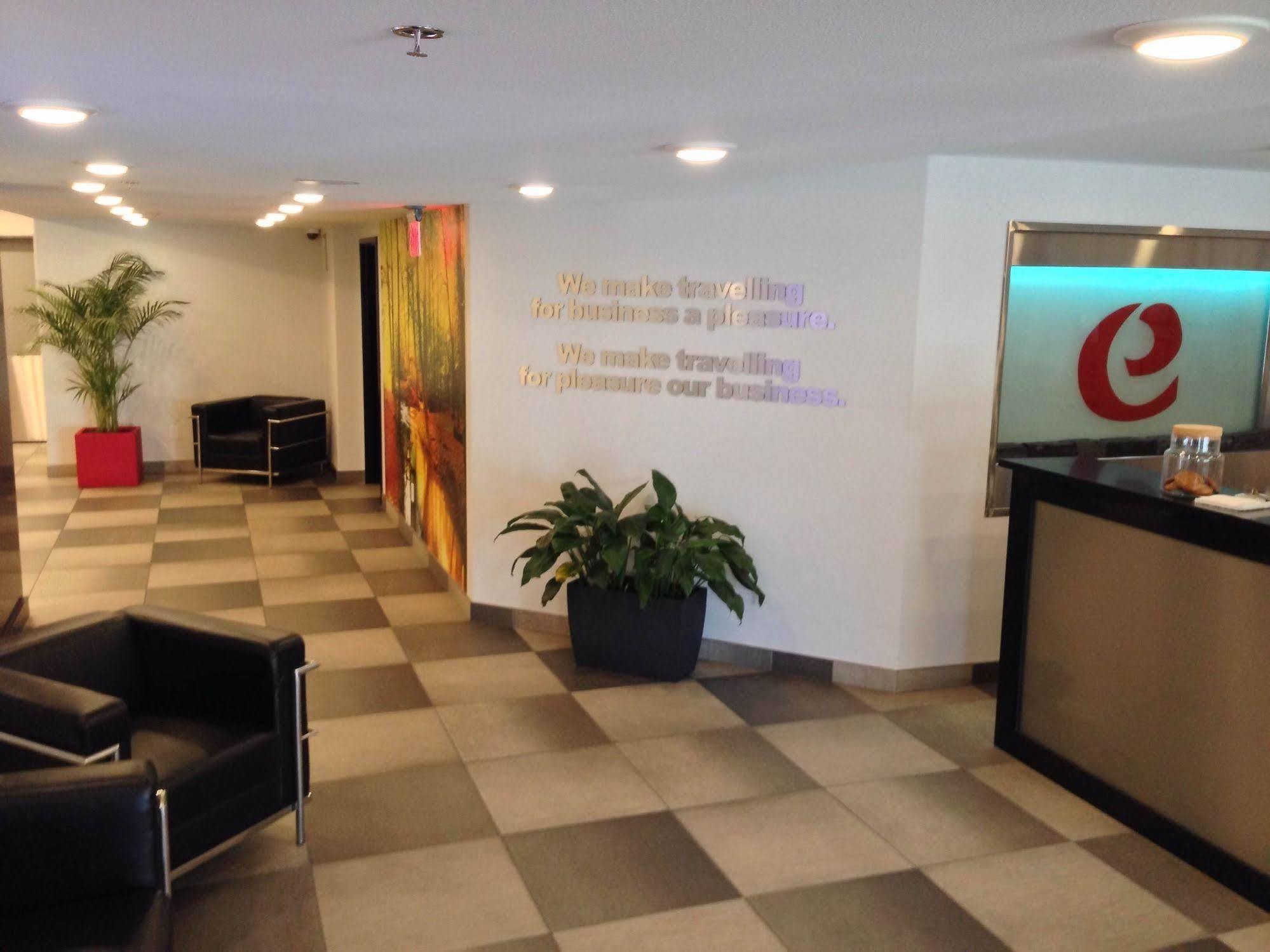 Hotel Elan カルガリー エクステリア 写真